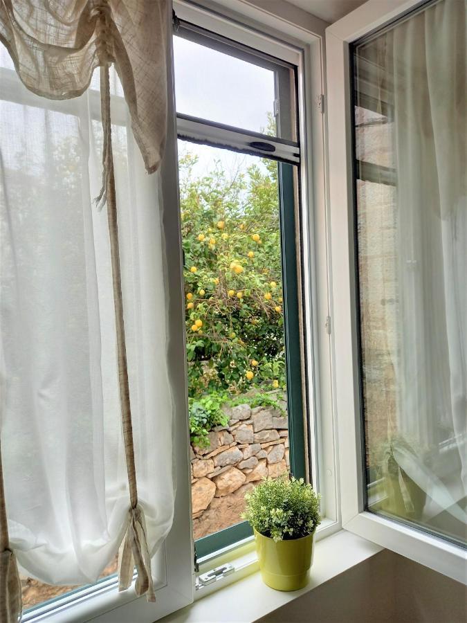 Apartment Megi In Supetar Historical Core المظهر الخارجي الصورة