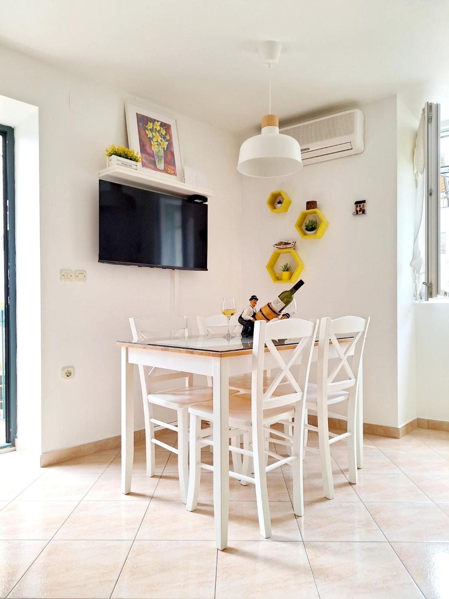 Apartment Megi In Supetar Historical Core المظهر الخارجي الصورة